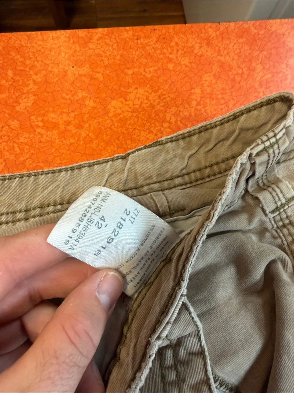 Lee Men's Cargo Shorts in Tan